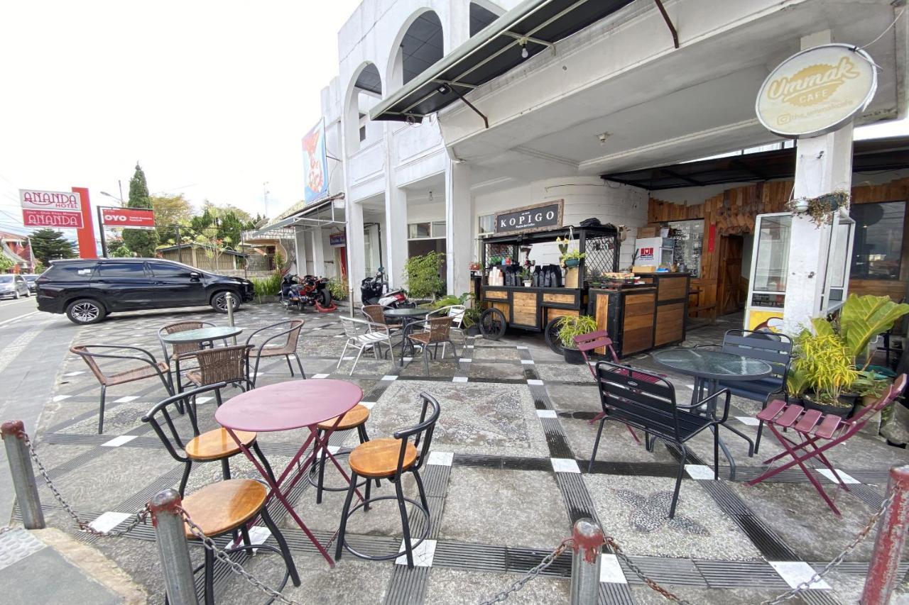 בוקיטינגי Hotel Ananda Syariah Redpartner מראה חיצוני תמונה